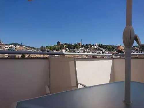Imeda Apartamentos Escudo Del Carmen 19 Granada Spain